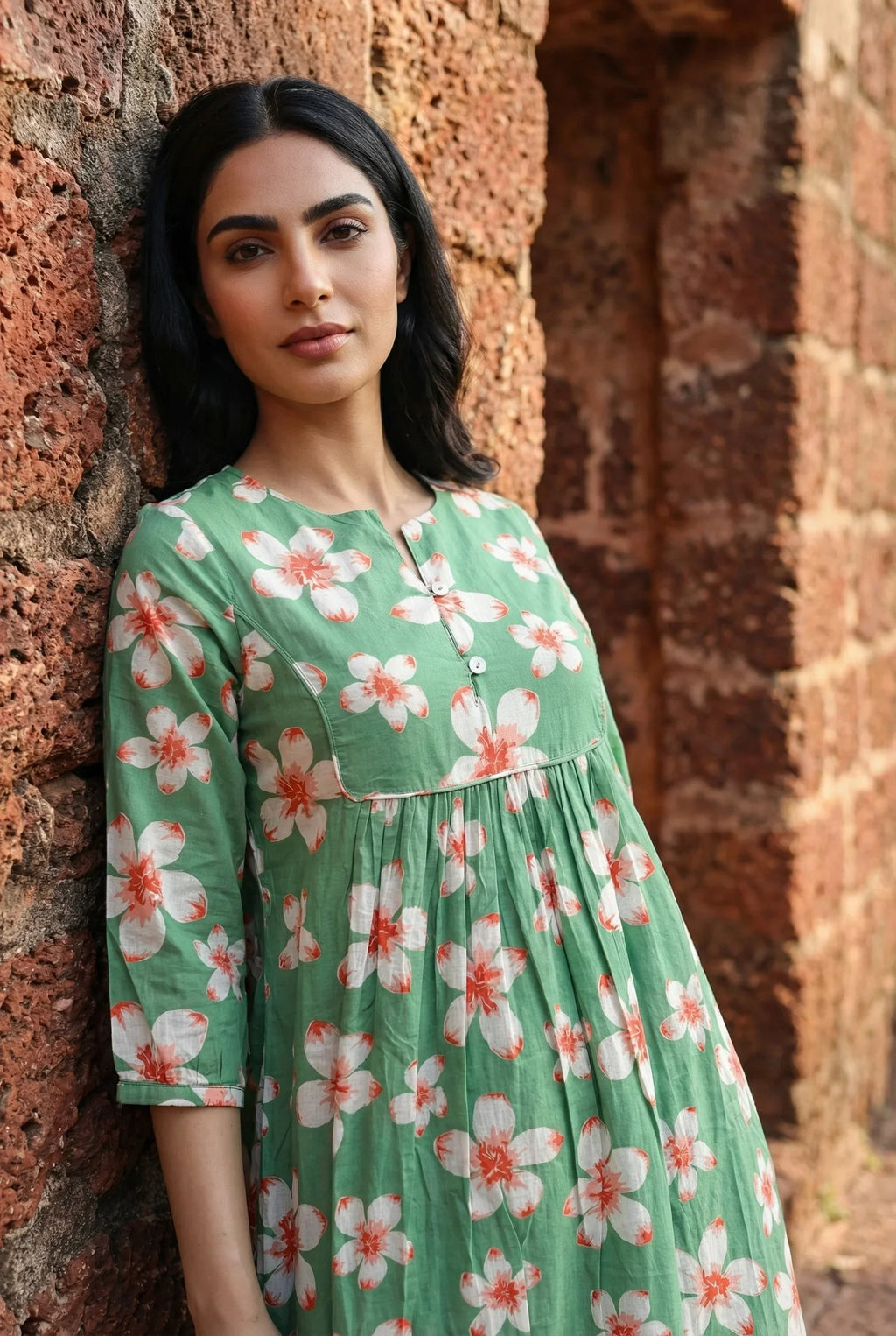 Green Floral Print Round Neck Pure Cotton Nightdress for Women - SanskrutiHomes 