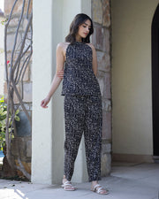 Women's Viscose Rayon Black Geometric Night Suits