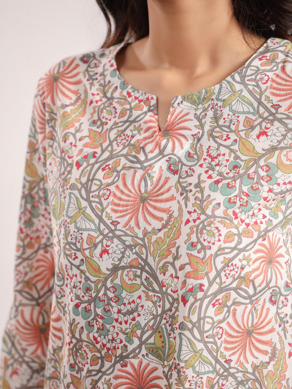 Women's Pure Cotton Off White Conversational Print Night Suits