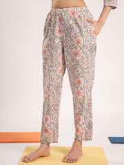 Women's Pure Cotton Off White Conversational Print Night Suits