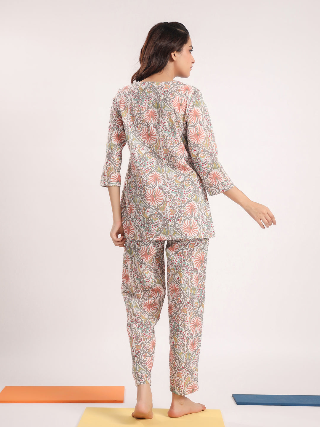 Women's Pure Cotton Off White Conversational Print Night Suits