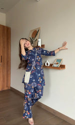 Women Blue Cotton Printed Night Suit Set - SanskrutiHomes 