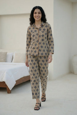 Beige Abstract Print Lapel Collar Pure Cotton Night Suit For Women