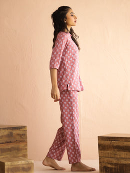 Mauve Round Neck Viscose Rayon Printed Ethnic Motifs Night Suit For Women