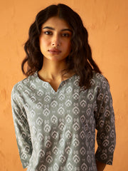 Sea Green Round Neck Viscose Rayon Printed Night Suit For Women