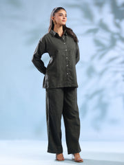 Women's Green Solid Pure Cotton Shirt Collar Night Suit