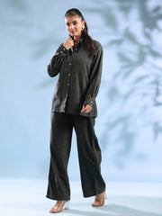 Women's Green Solid Pure Cotton Shirt Collar Night Suit