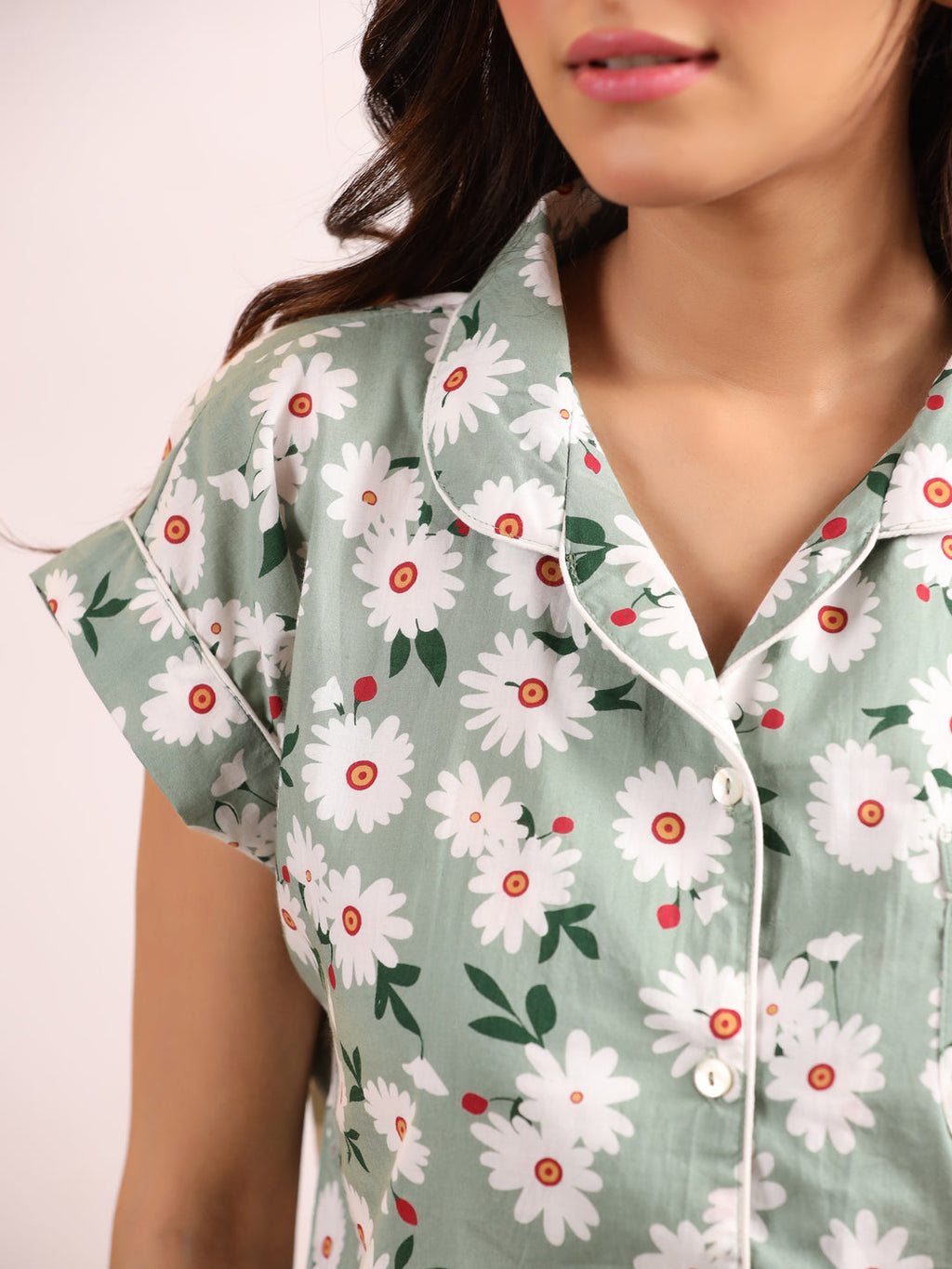 Women's Pure Cotton Green Floral Print Night Suits