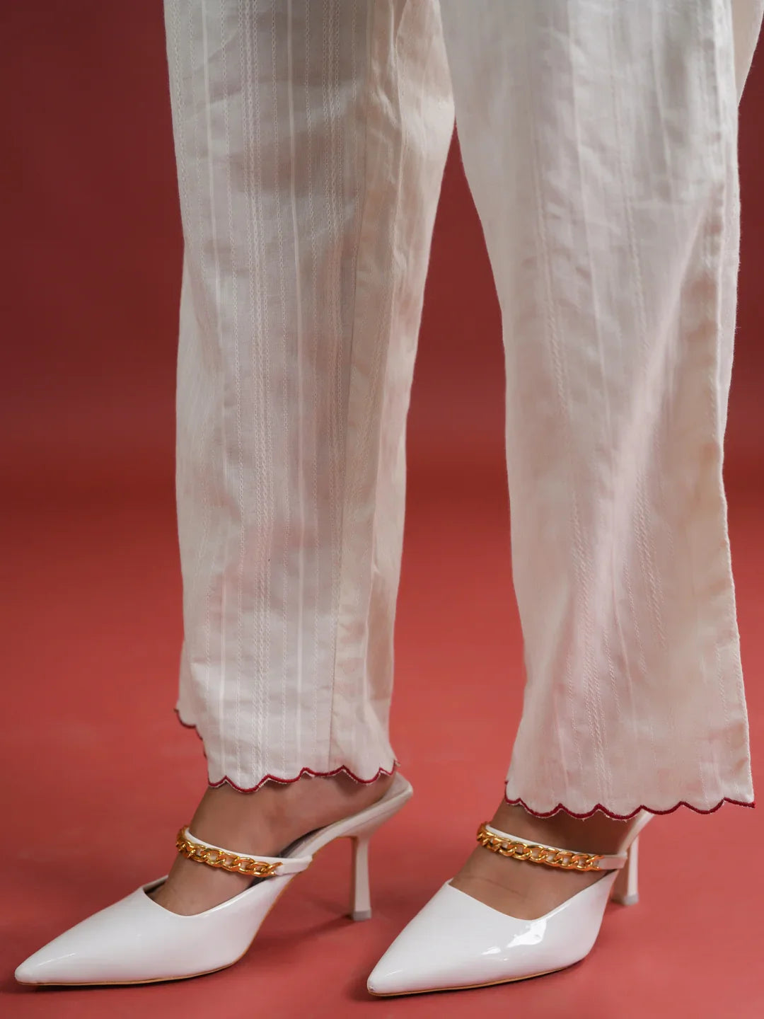 White Solid Print Cotton Night Suit Set - SanskrutiHomes 