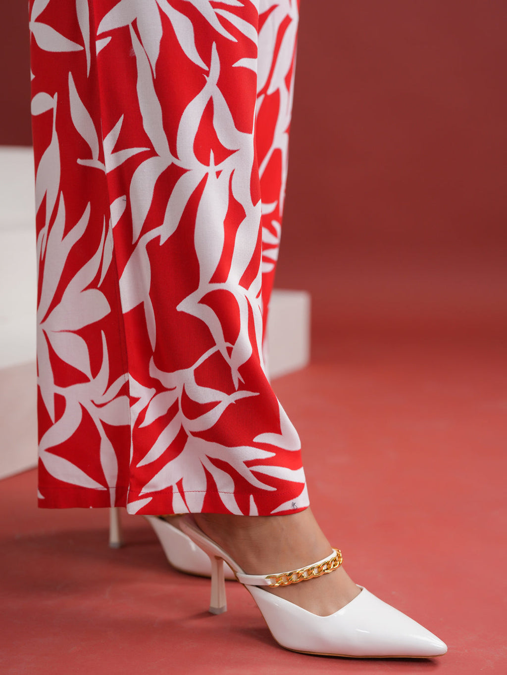 Red Floral Printed Night Suit Set - SanskrutiHomes 