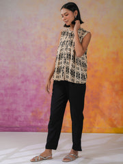 Black Geometric Print Round Neck Co-ords Set - SanskrutiHomes 