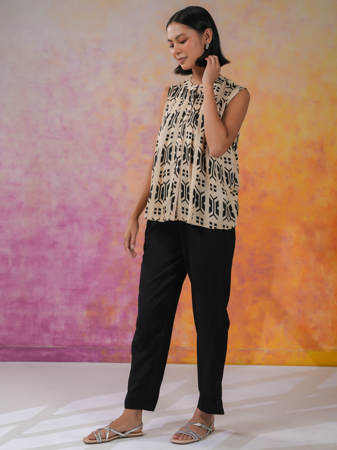 Black Geometric Print Round Neck Co-ords Set - SanskrutiHomes 