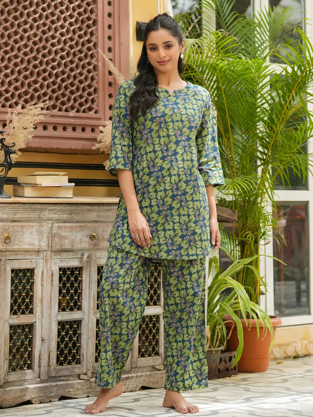 Green cotton printed loungewear set - SanskrutiHomes 