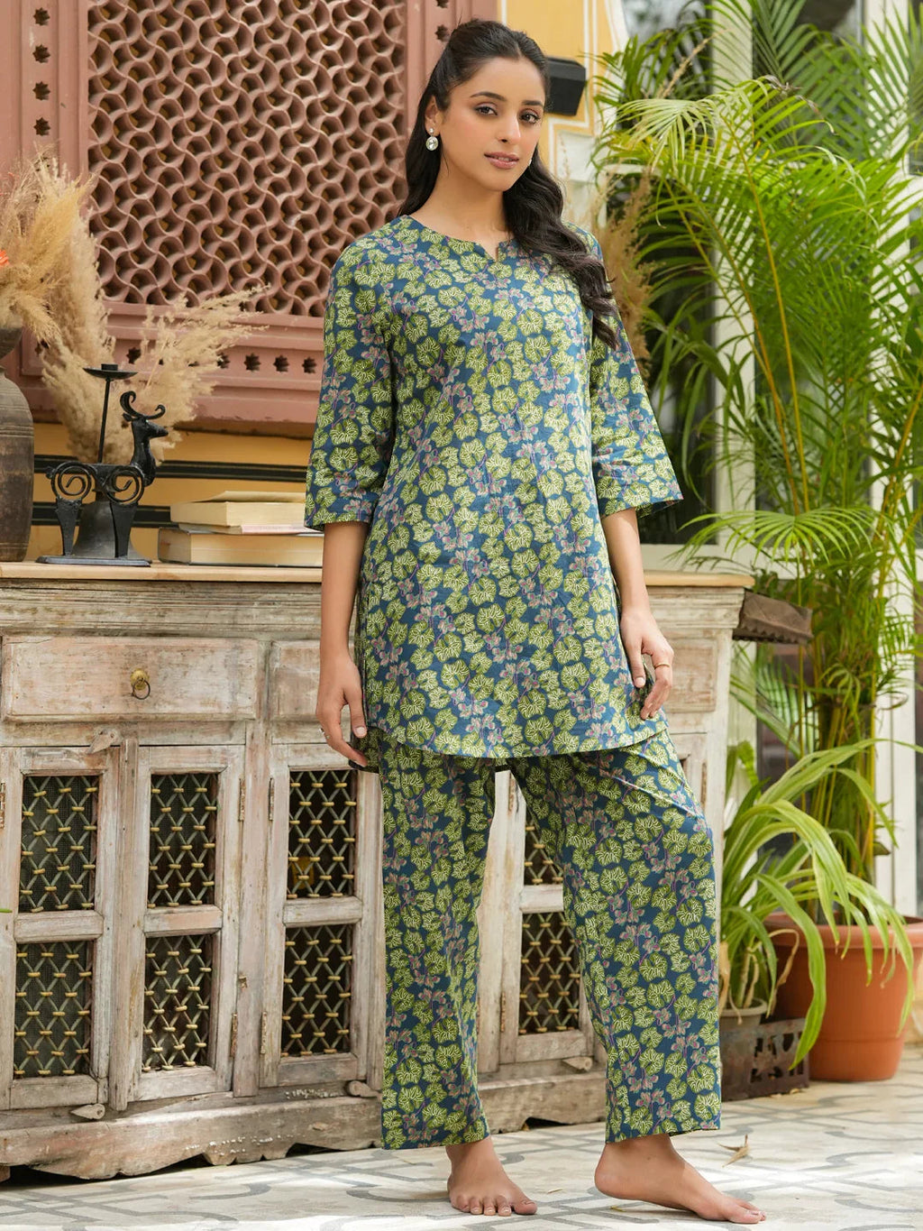 Green cotton printed loungewear set - SanskrutiHomes 