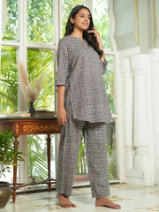 Grey abstract cotton loungewear set - SanskrutiHomes 
