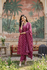 Pink Floral V-Neck Gotta Patti Pure Cotton Kurta Set For Women