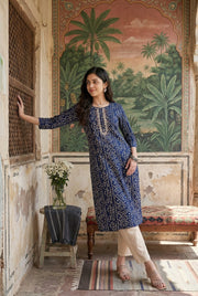 Blue Round Neck Bandhani Print Cotton Kurta For Women