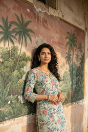 Green Round Neck Floral Print Cotton Kurta For Women