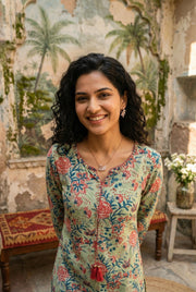Green Round Neck Floral Print Cotton Kurta For Women