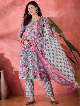 Green Pure Cotton Calf Length Round Neck Kurta set for Women - SanskrutiHomes 