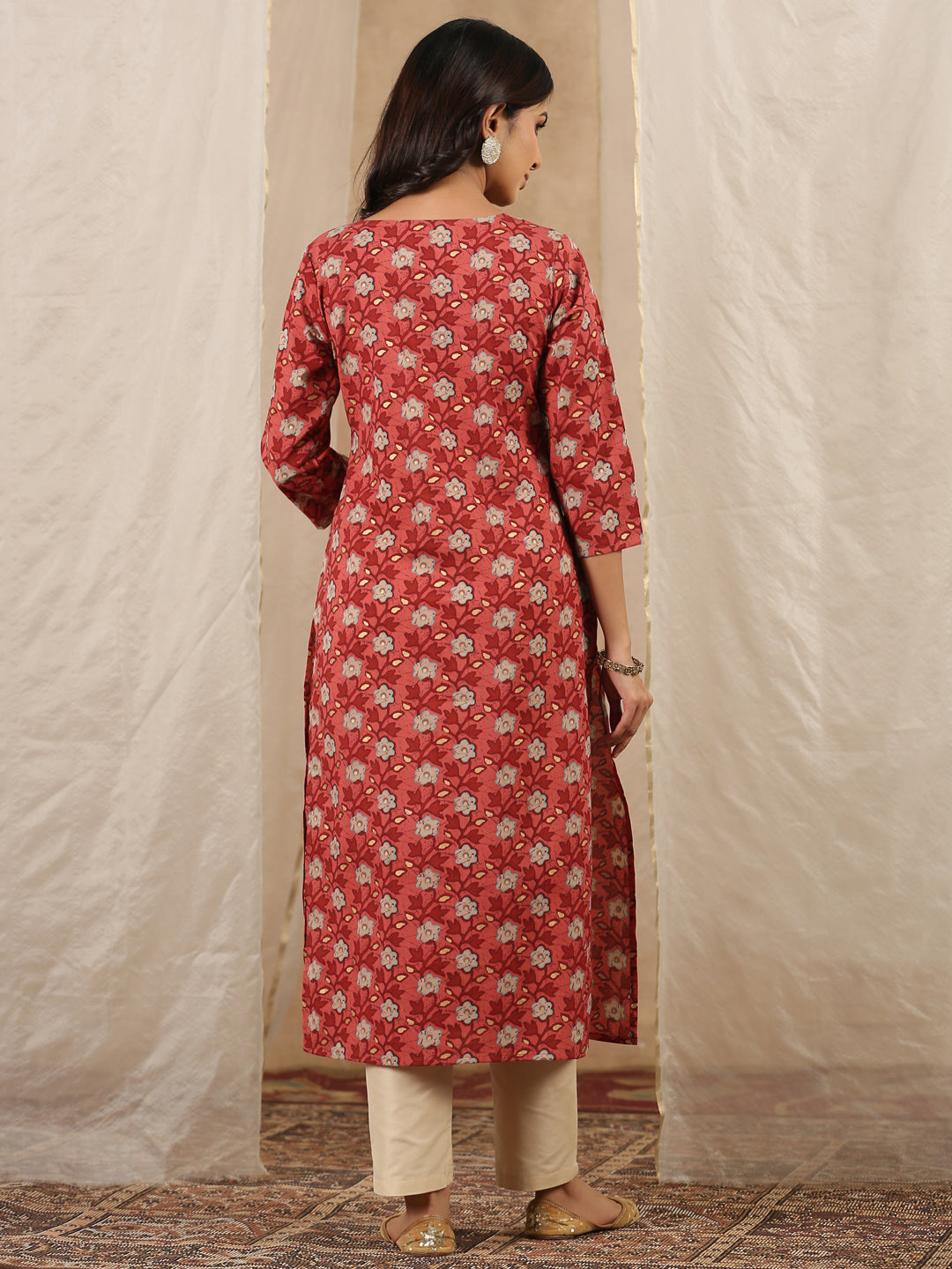 Women Pure Cotton  Kurta