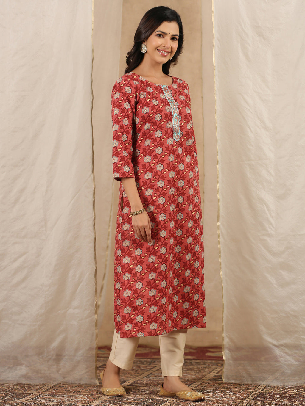Women Pure Cotton  Kurta