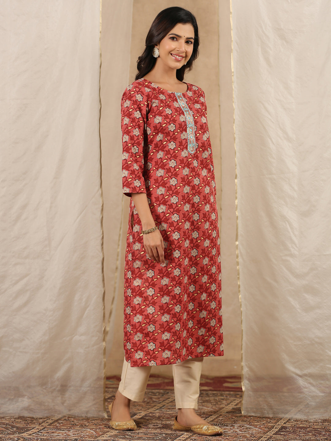 Women Pure Cotton  Kurta