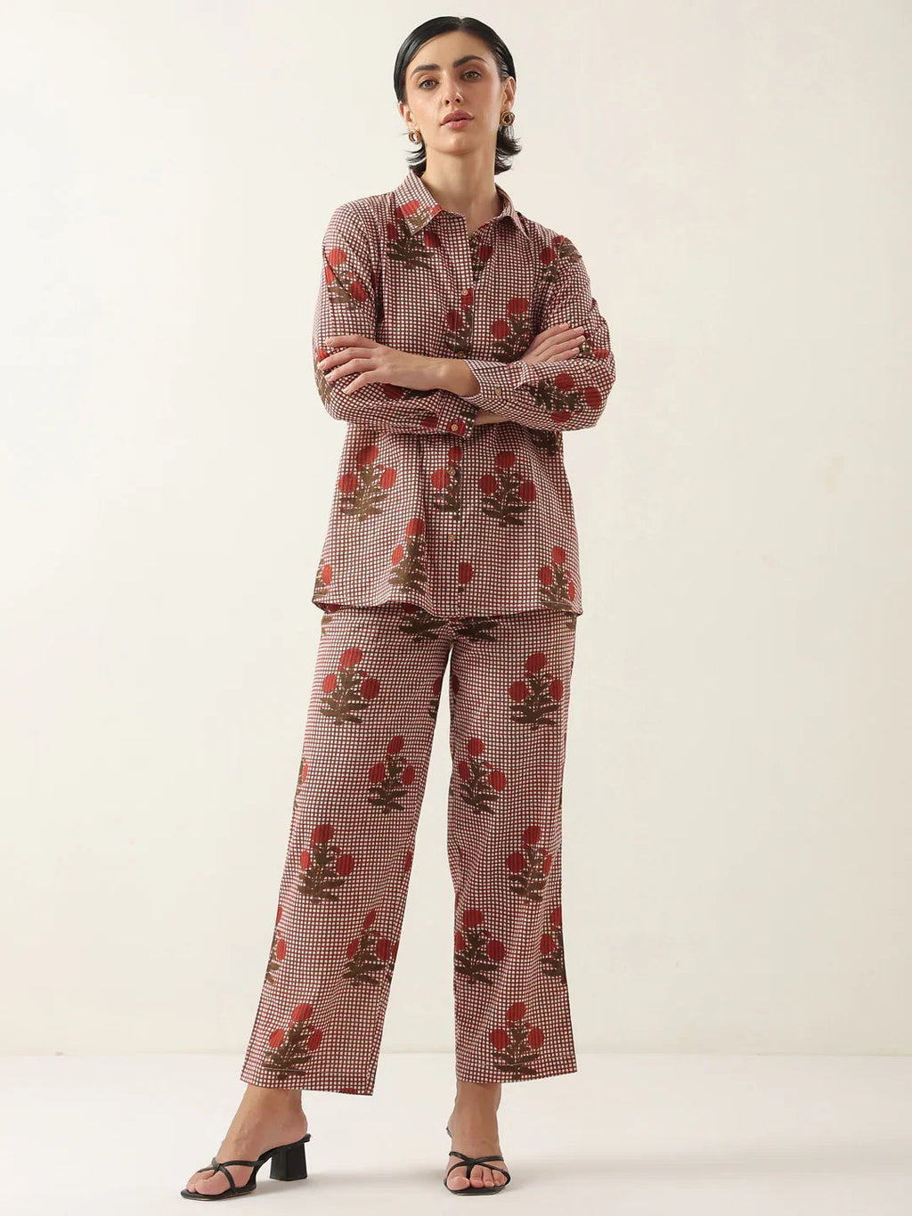 Red Cotton Floral Printed Shirt Collor Night Suit - SanskrutiHomes 