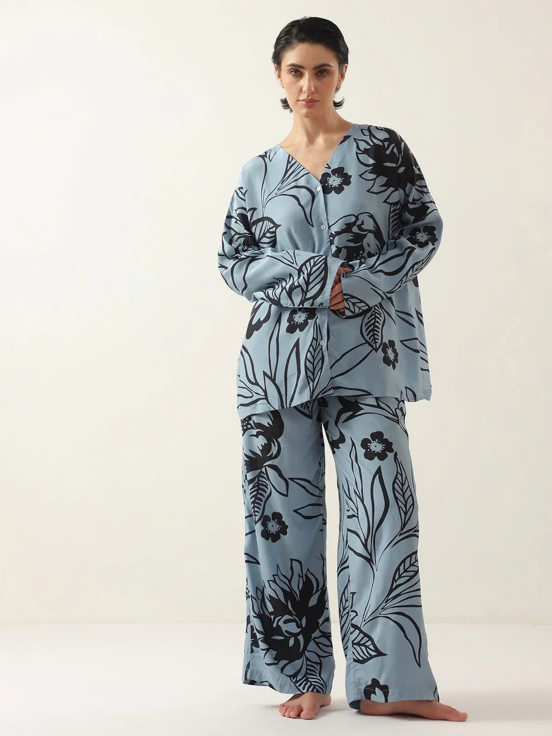 Blue Color V-Neck Floral Printed Night Suit - SanskrutiHomes 