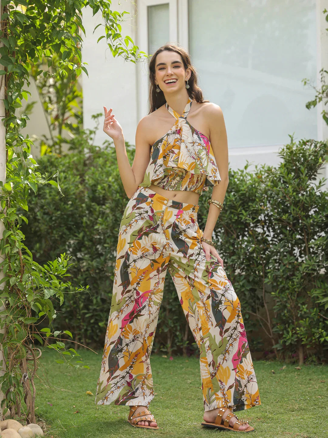 White Printed Cotton V-Neck Co-Ord Set for Women - SanskrutiHomes 