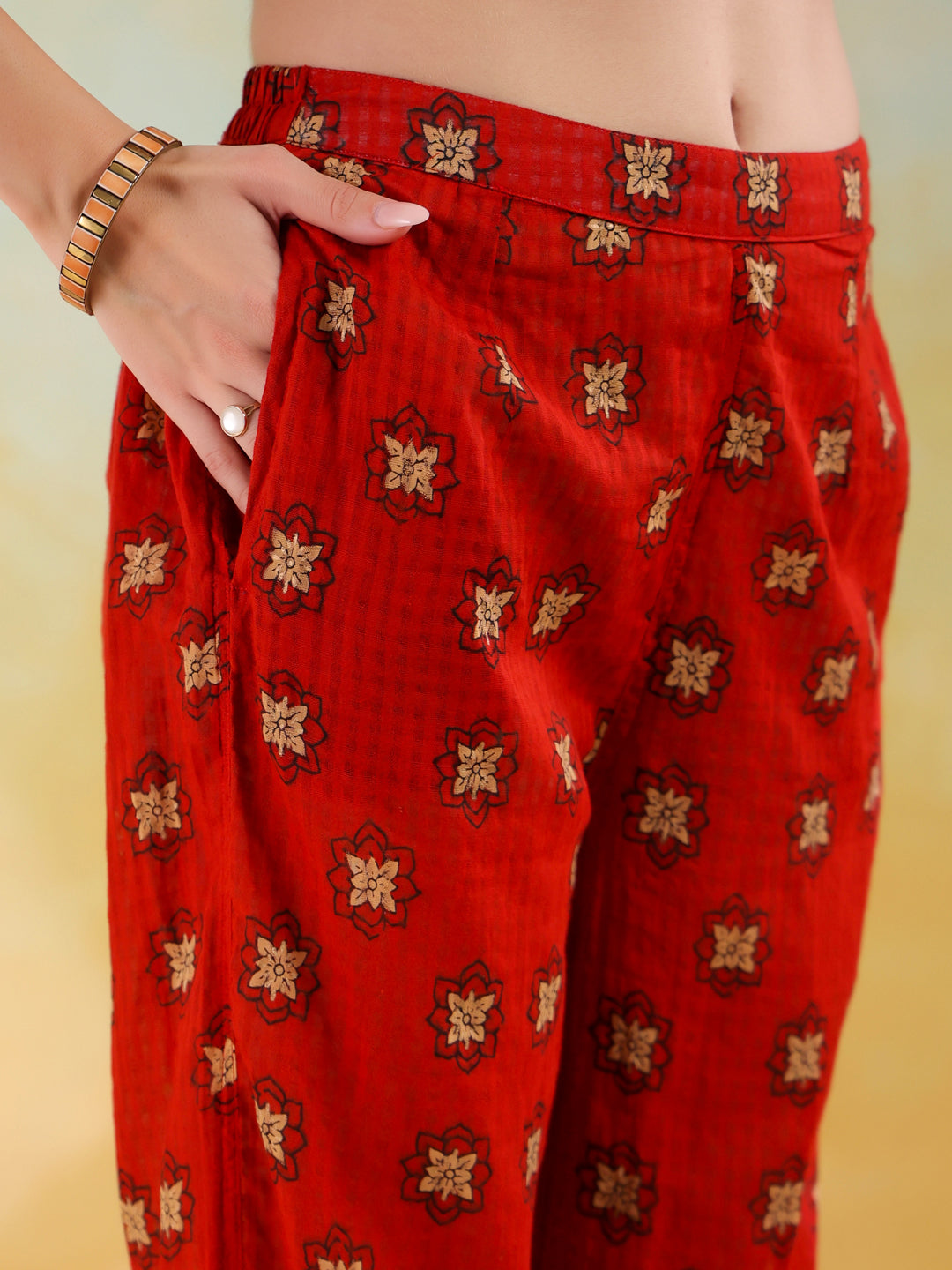 Red V-Neck Pure Cotton Printed Co-ords Set for Women - SanskrutiHomes 