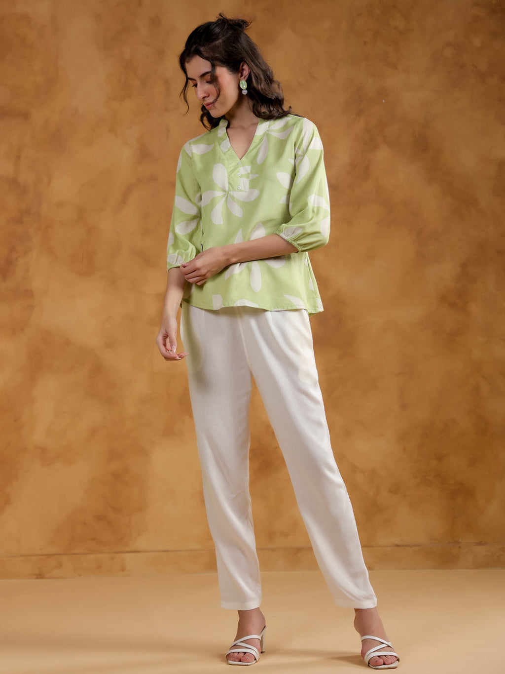 Green Color V-Neck Printed Co-ords Set for Women - SanskrutiHomes 