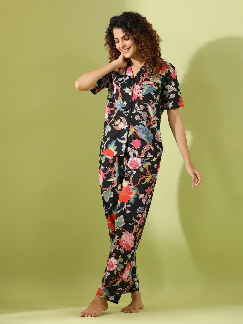 Black Cotton Printed Night Suit Set with Payjama - SanskrutiHomes 