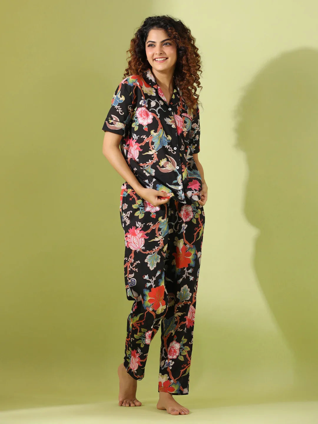 Black Cotton Printed Night Suit Set with Payjama - SanskrutiHomes 