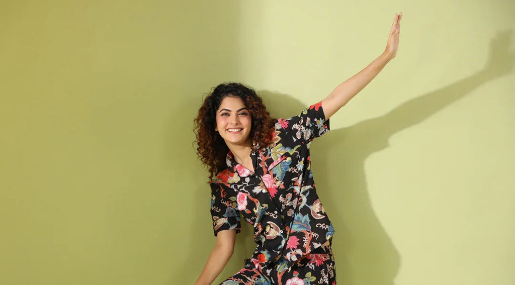Black Cotton Printed Night Suit Set with Payjama - SanskrutiHomes 