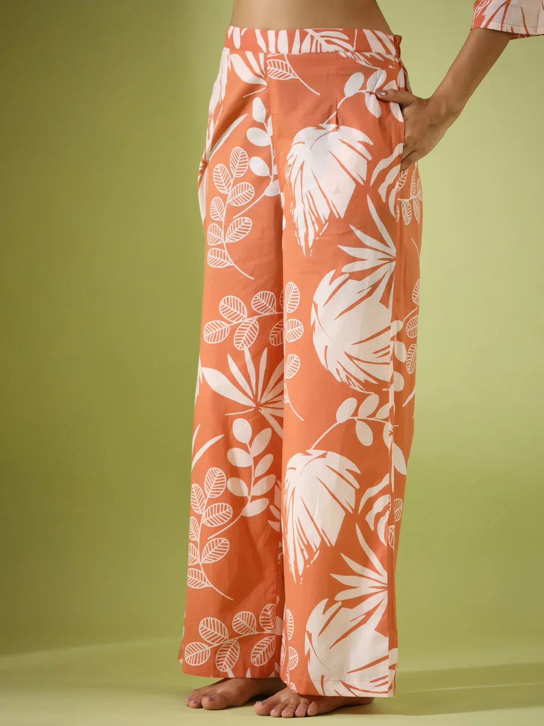 Orang leaf print loungewear set - SanskrutiHomes 
