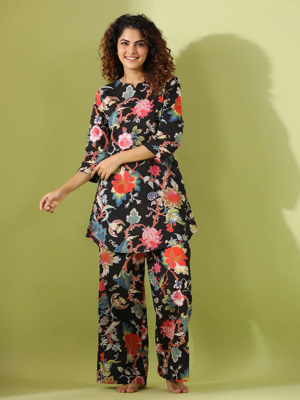 Black floral print loungewear set - SanskrutiHomes 
