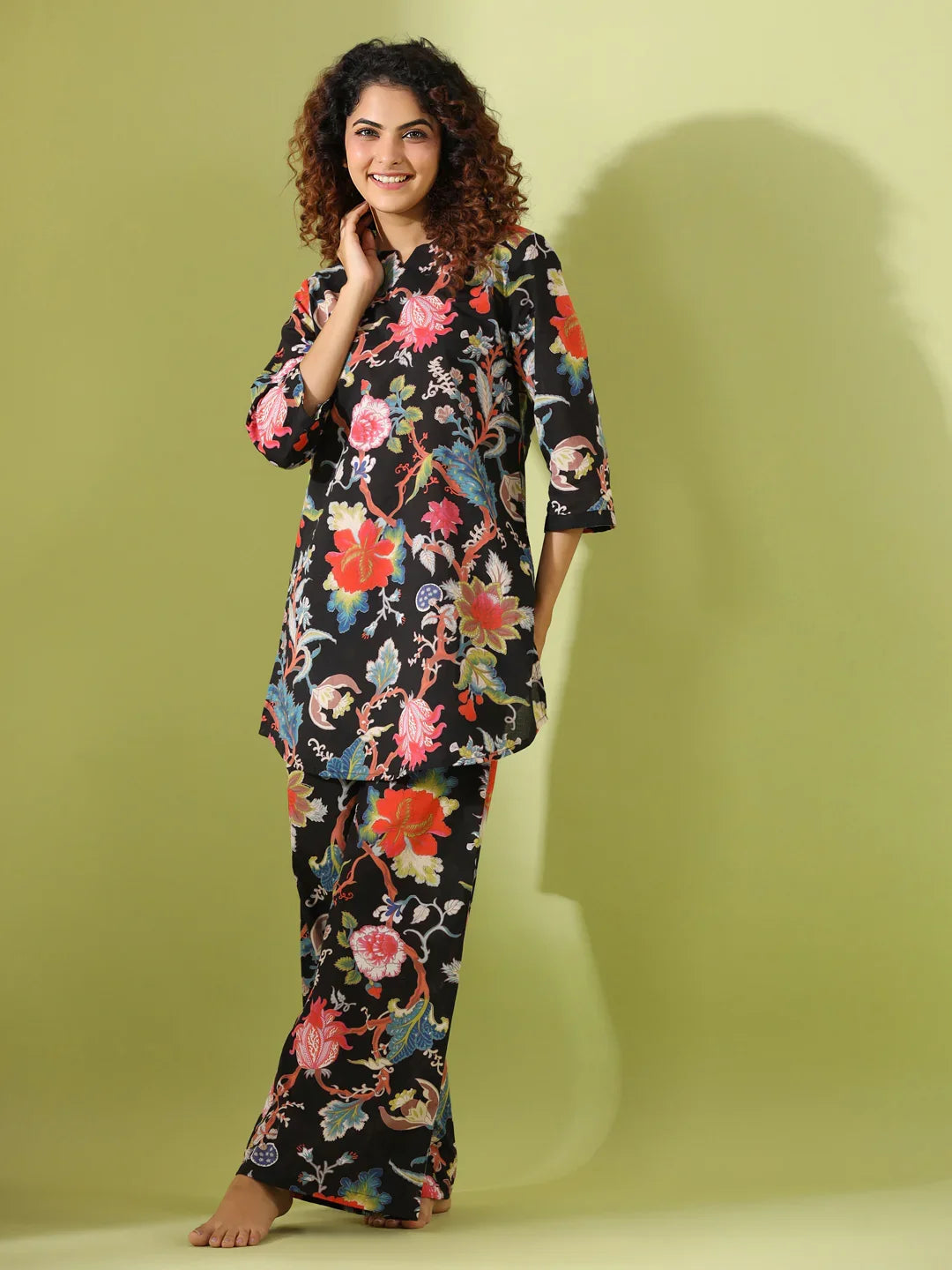 Black floral print loungewear set - SanskrutiHomes 