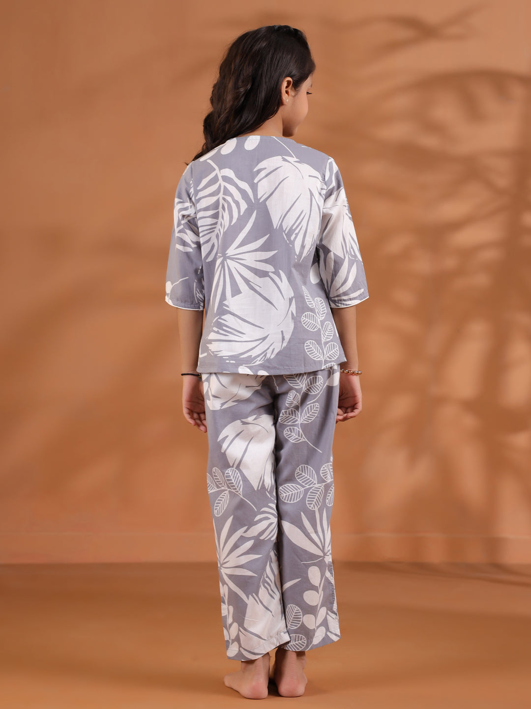 Flower Printed Round Neck Night Suit Set - SanskrutiHomes 