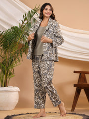 Green Shawl Lapel Floral Print Pure Cotton Night Suit For Women