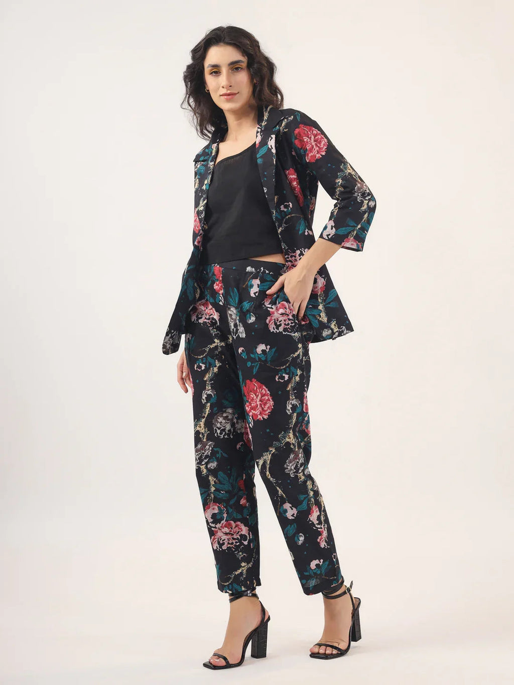 BLACK FLORAL Cotton Night SUIT - SanskrutiHomes 