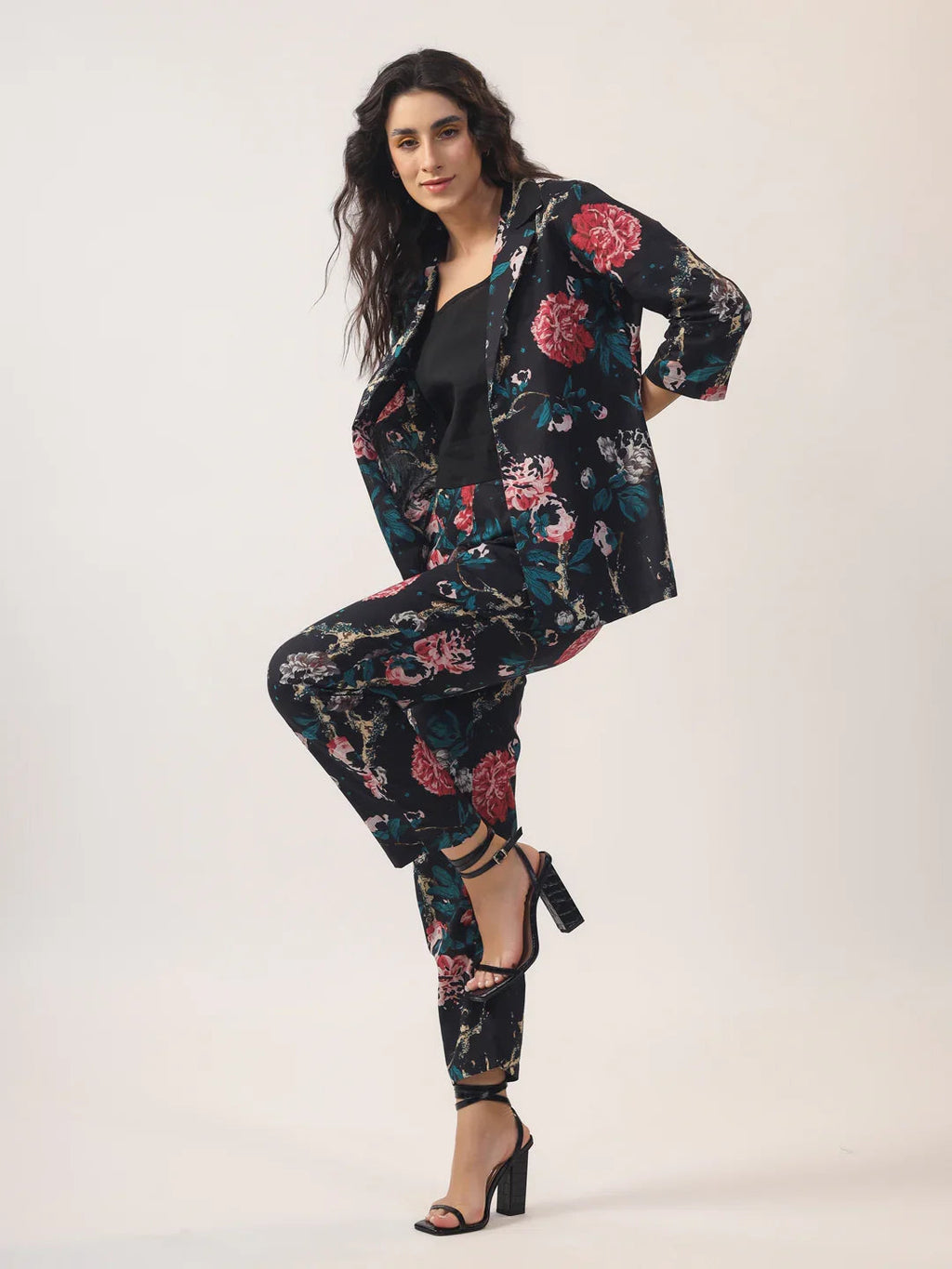 BLACK FLORAL Cotton Night SUIT - SanskrutiHomes 