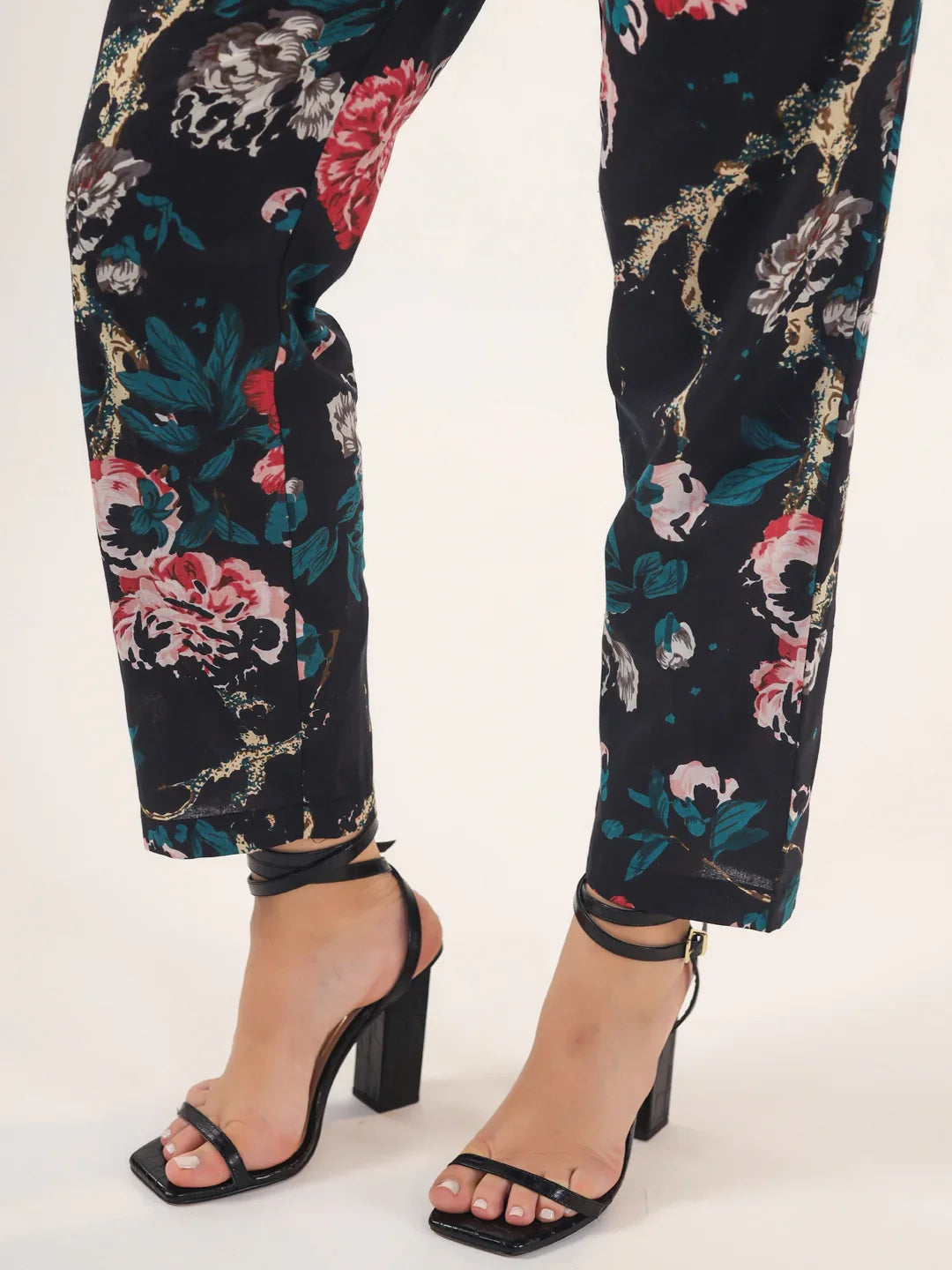 BLACK FLORAL Cotton Night SUIT - SanskrutiHomes 