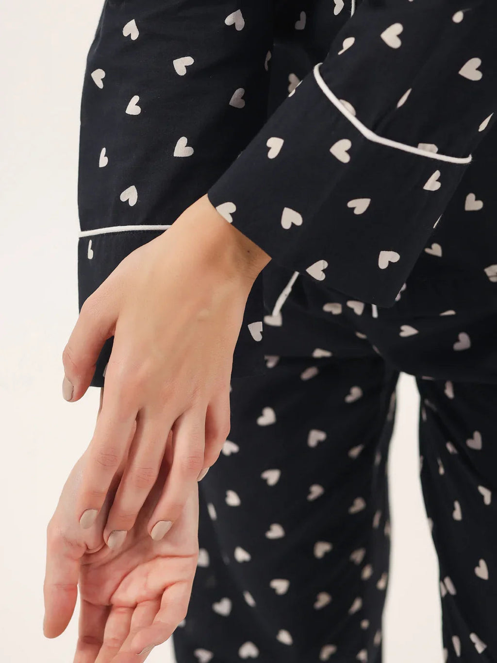 Heart print BLACK Cotton Night SUIT - SanskrutiHomes 