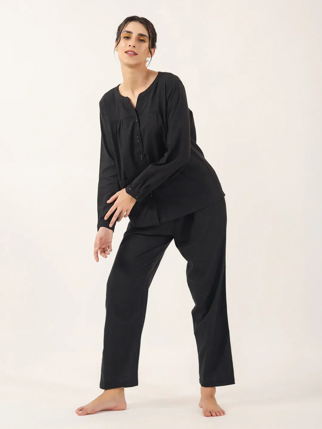 Black solid Cotton Night SUIT - SanskrutiHomes 