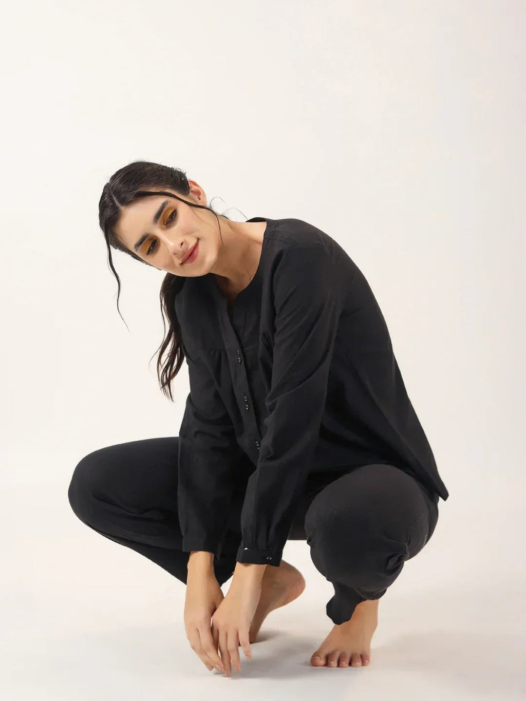 Black solid Cotton Night SUIT - SanskrutiHomes 