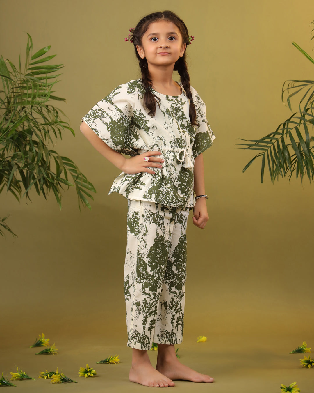 Kids Pure Cotton Green Colour Printed Night suits - SanskrutiHomes 