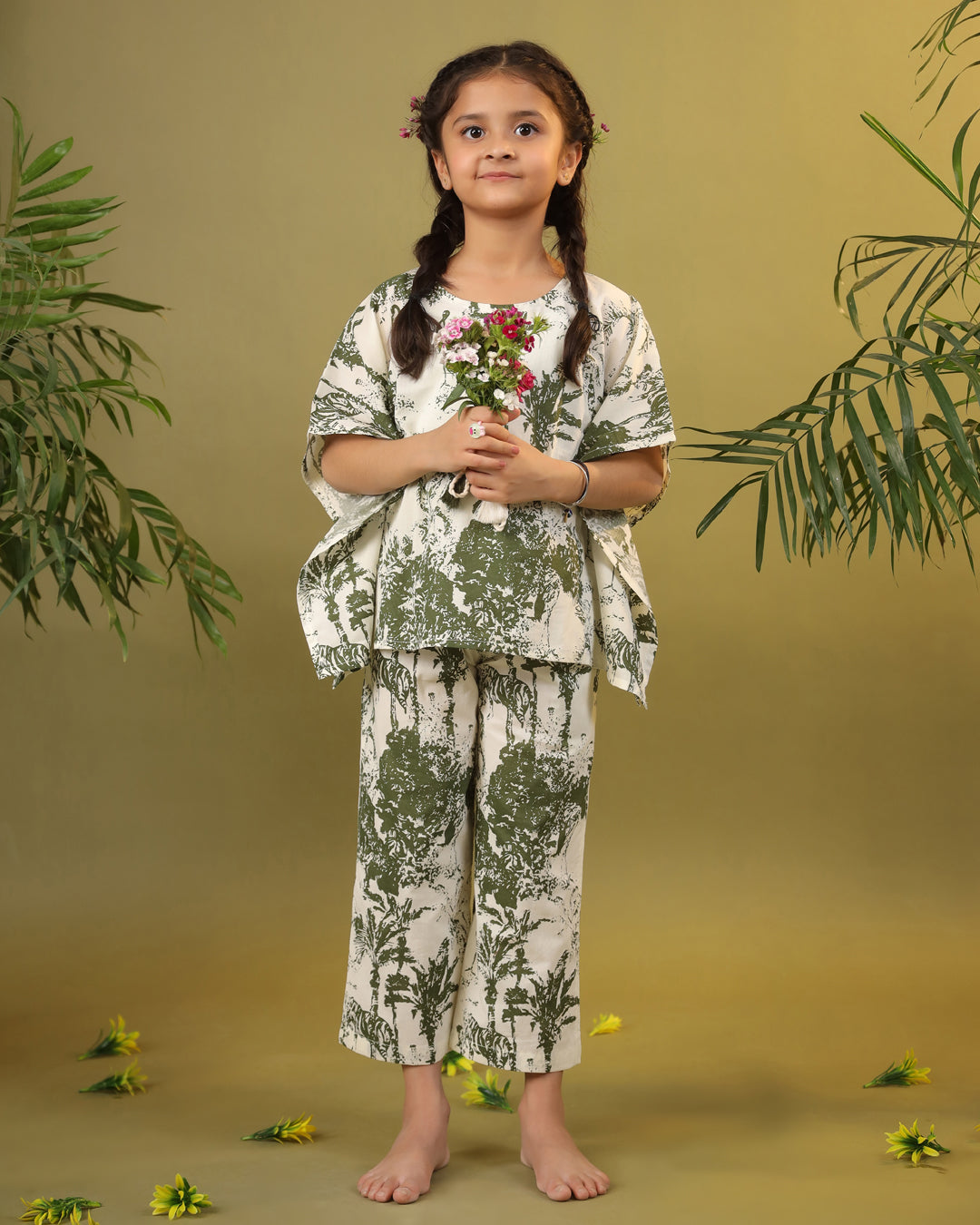 Kids Pure Cotton Green Colour Printed Night suits - SanskrutiHomes 
