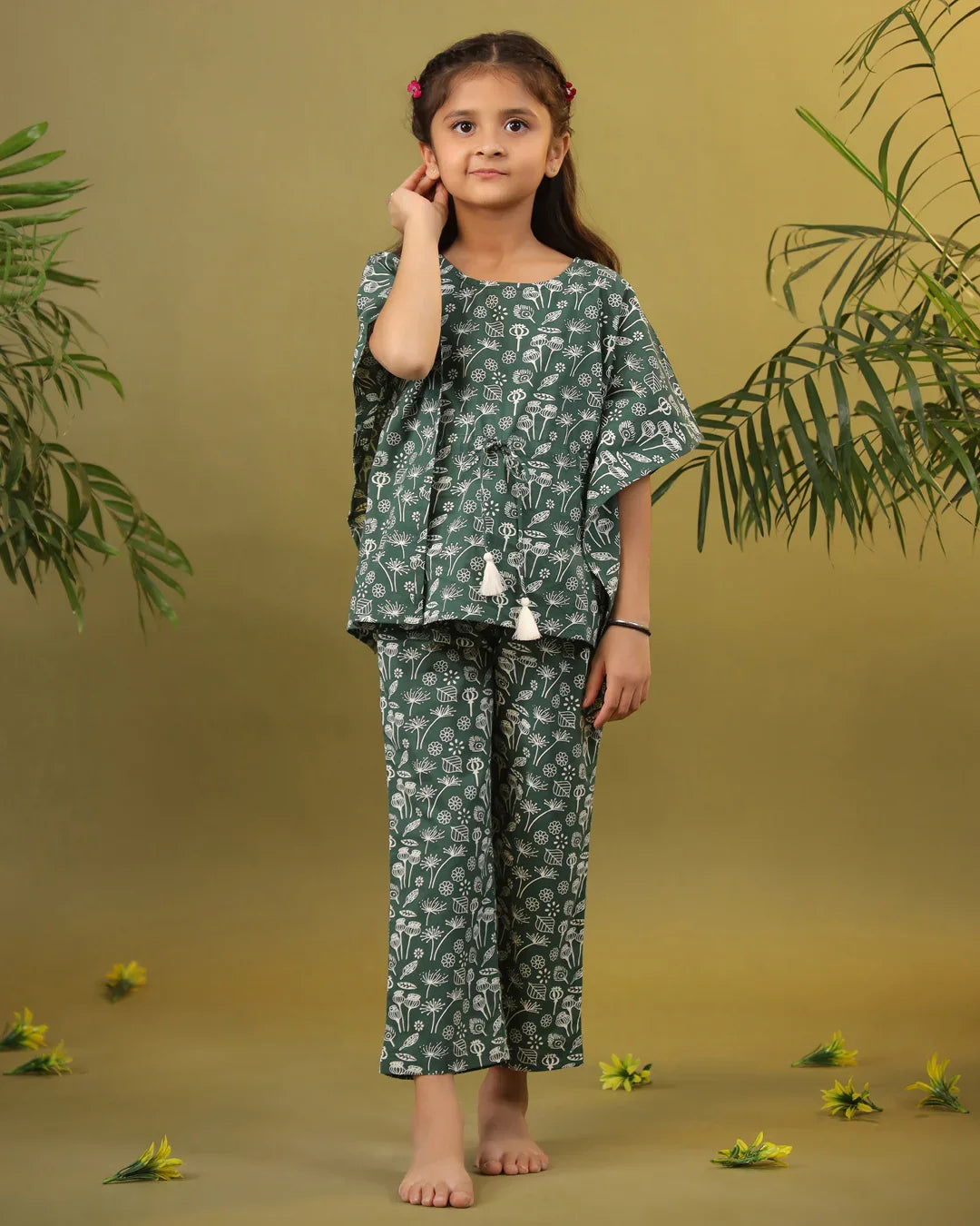 Kids Pure Cotton Green Colour Printed Night suits - SanskrutiHomes 