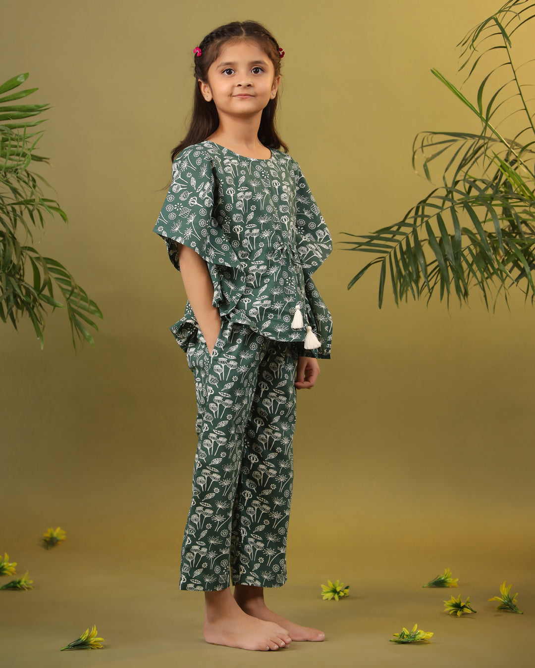Kids Pure Cotton Green Colour Printed Night suits - SanskrutiHomes 